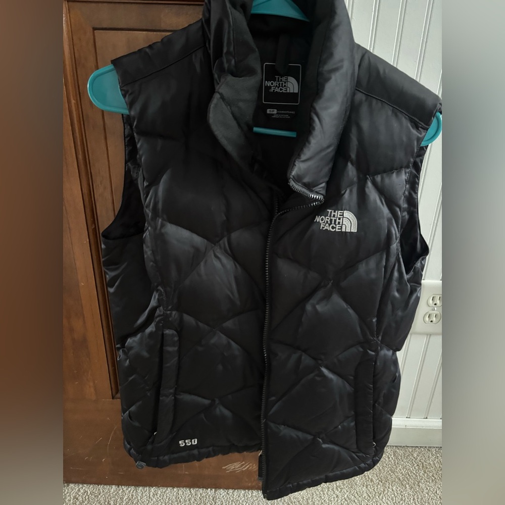 The North Face Black 550 Vest